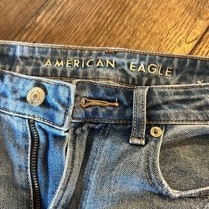 Size 2 American eagle mom jeans